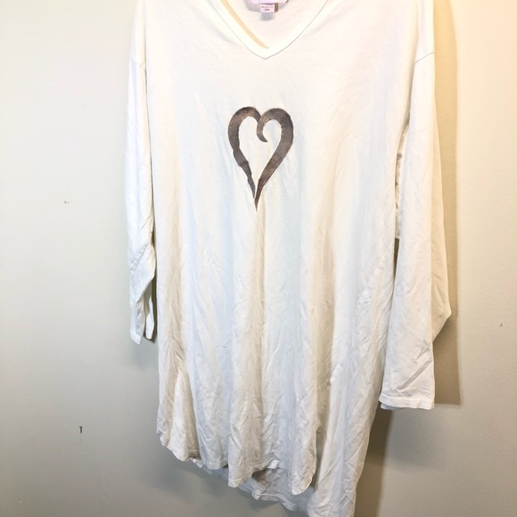 Victoria Secret Long Sleeved T-shirt Size S/M - Picture 3 of 7